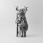 Raun Statue