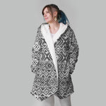 Folk Vegvisir Cloak