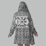 Folk Vegvisir Cloak