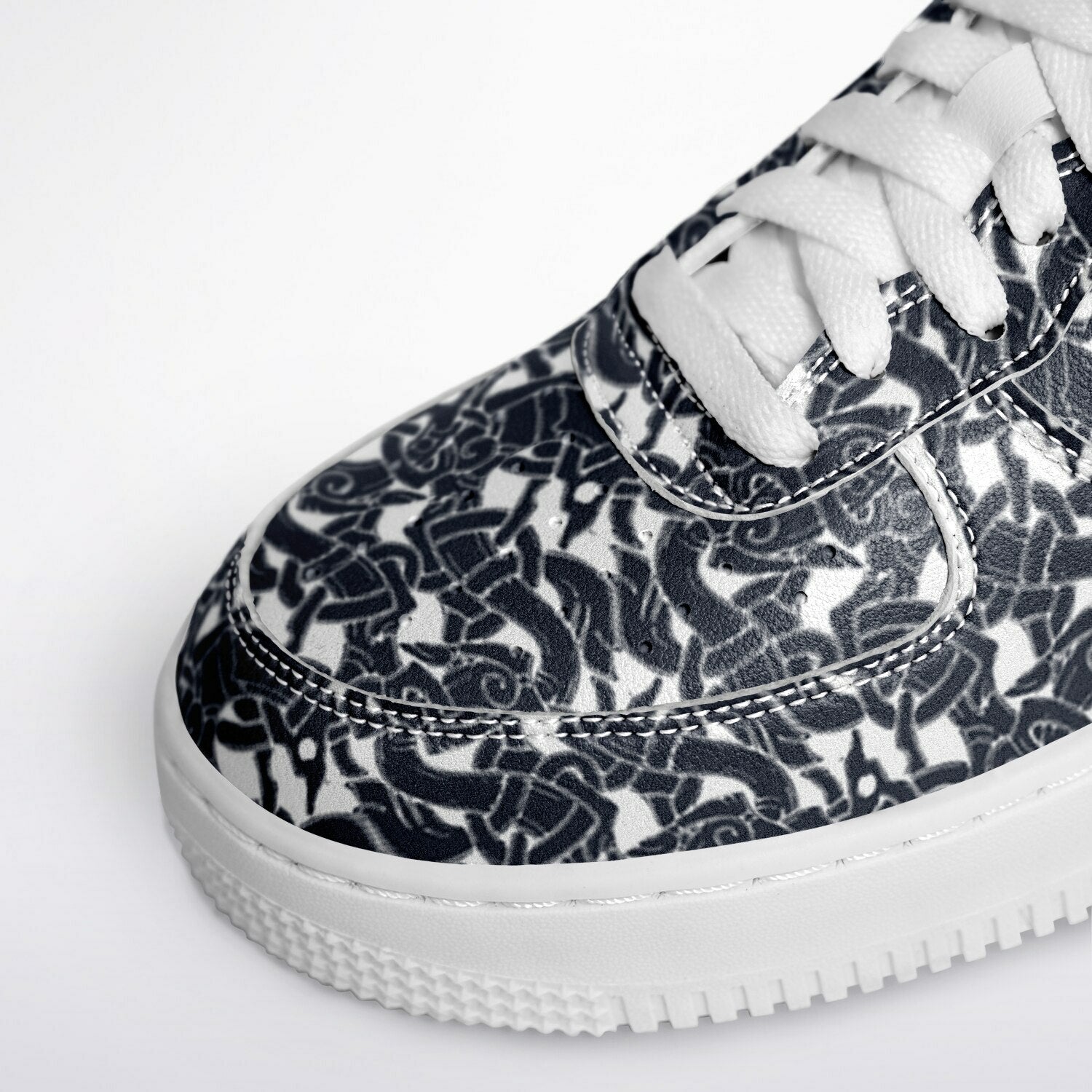 Jelling Pattern Sneakers