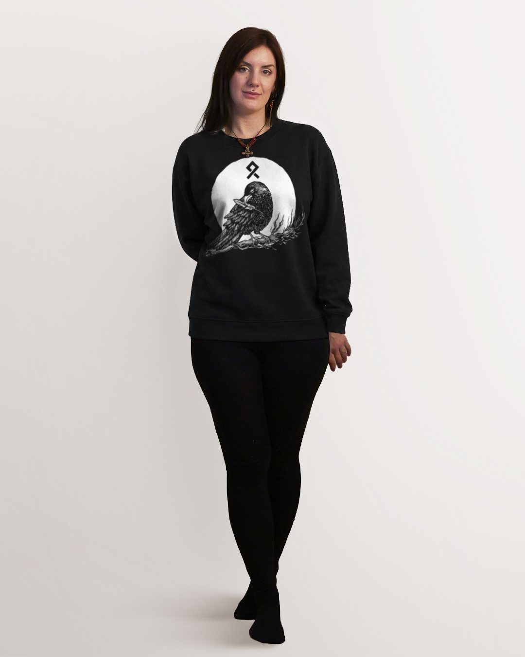 Muninn plucking feathers Sweatshirt