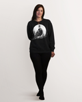 Muninn plucking feathers Sweatshirt