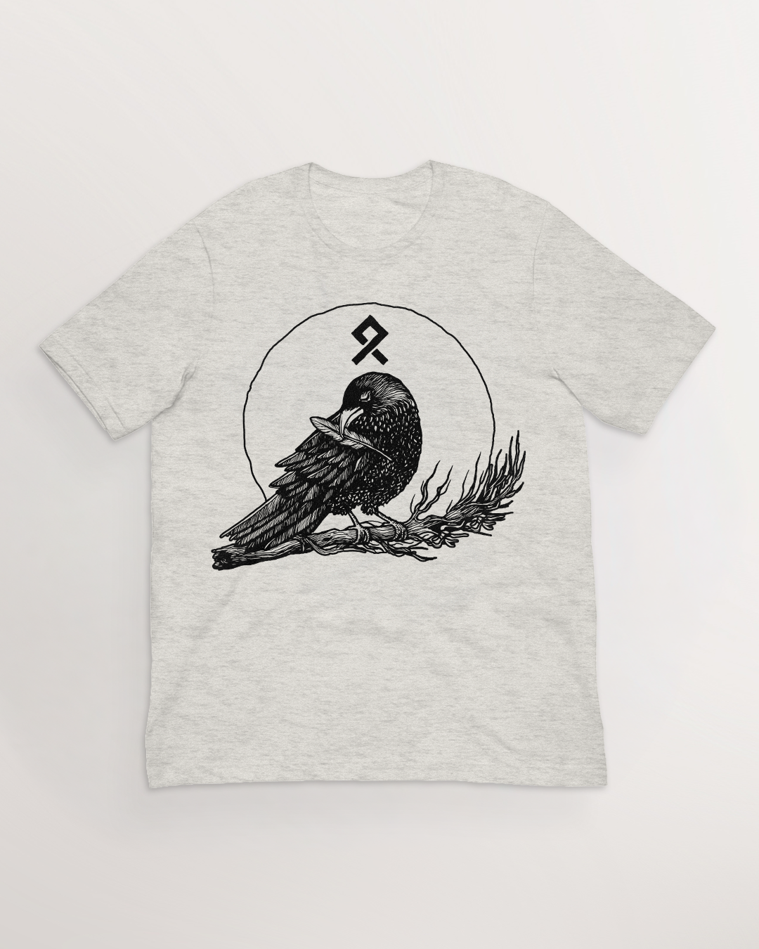 Muninn plucking feathers T-Shirt