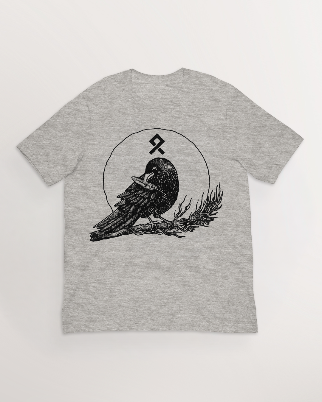 Muninn plucking feathers T-Shirt