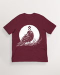 Muninn plucking feathers T-Shirt