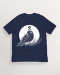 Muninn plucking feathers T-Shirt