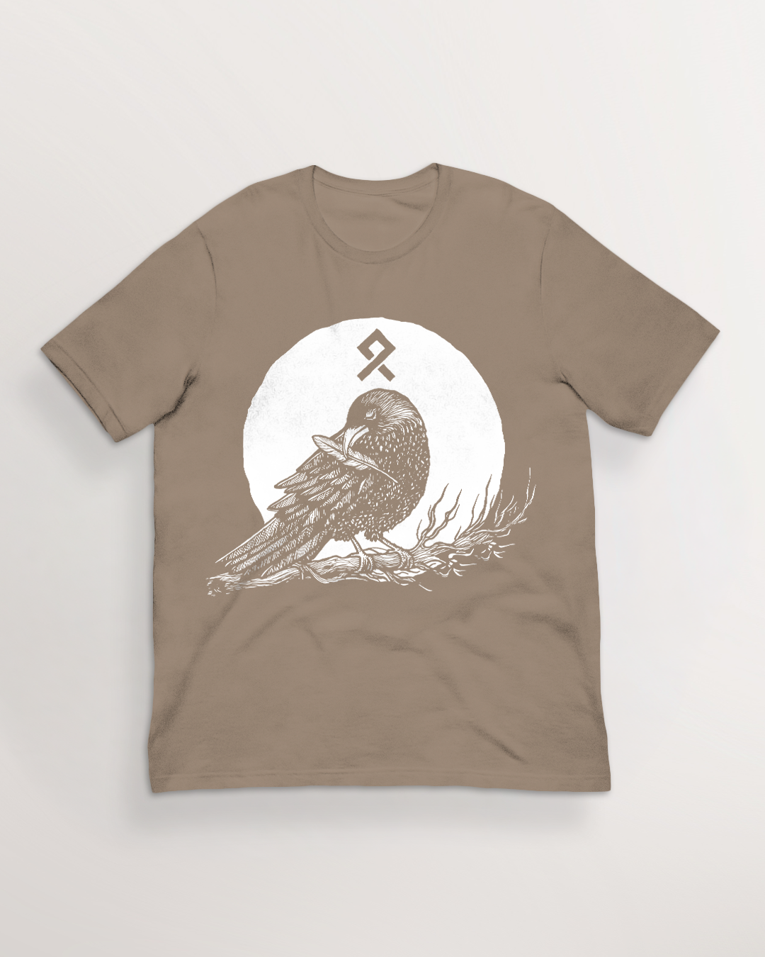 Muninn plucking feathers T-Shirt