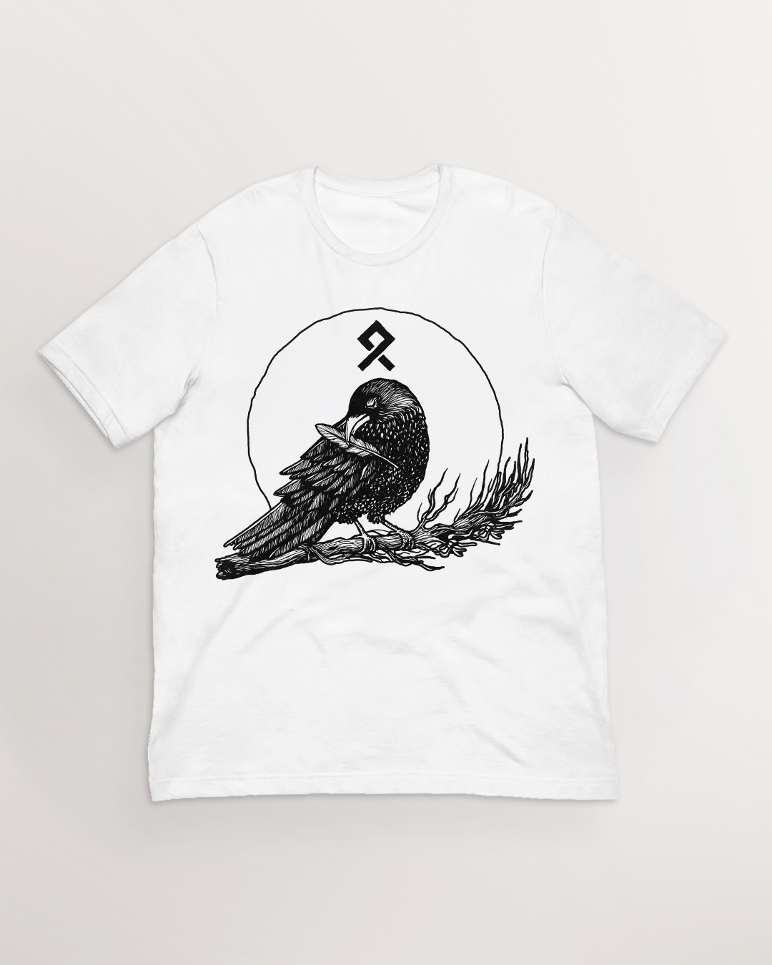 Muninn plucking feathers T-Shirt