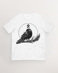 Muninn plucking feathers T-Shirt
