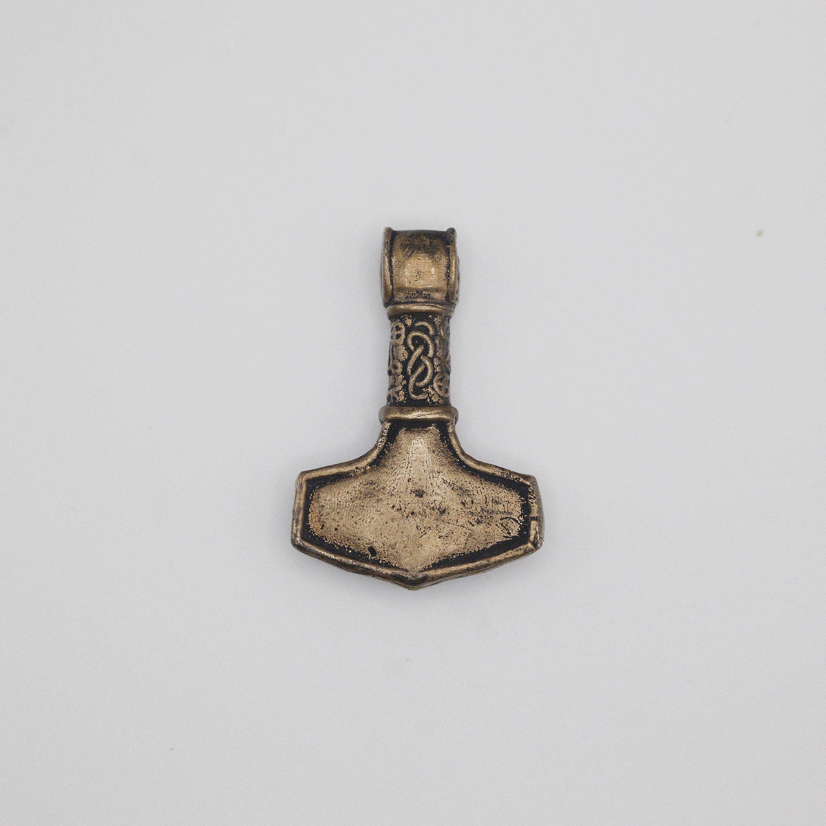 Fylgja Auroch Mjölnir