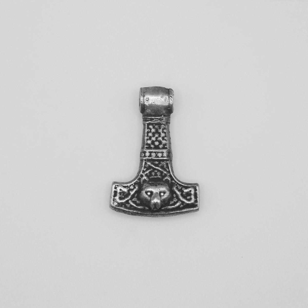 Fylgja Bear Mjölnir