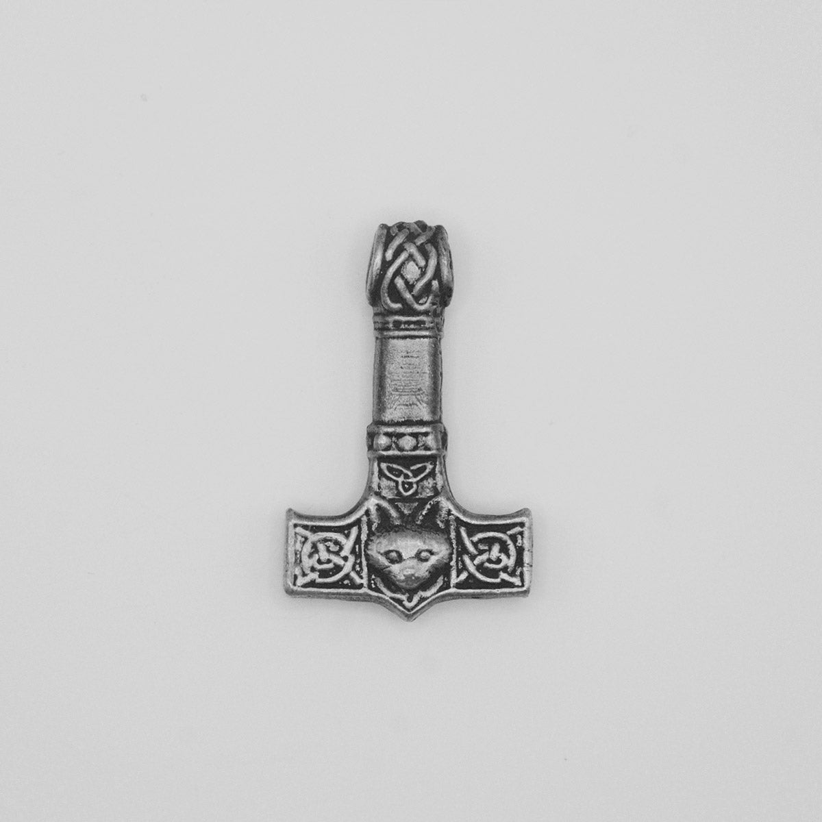 Fylgja Cat Mjölnir