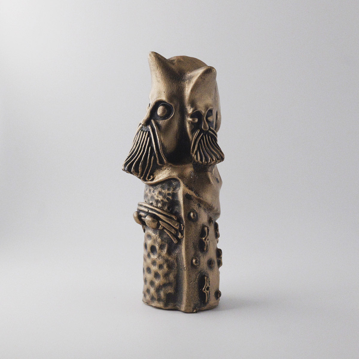 Mani Statue