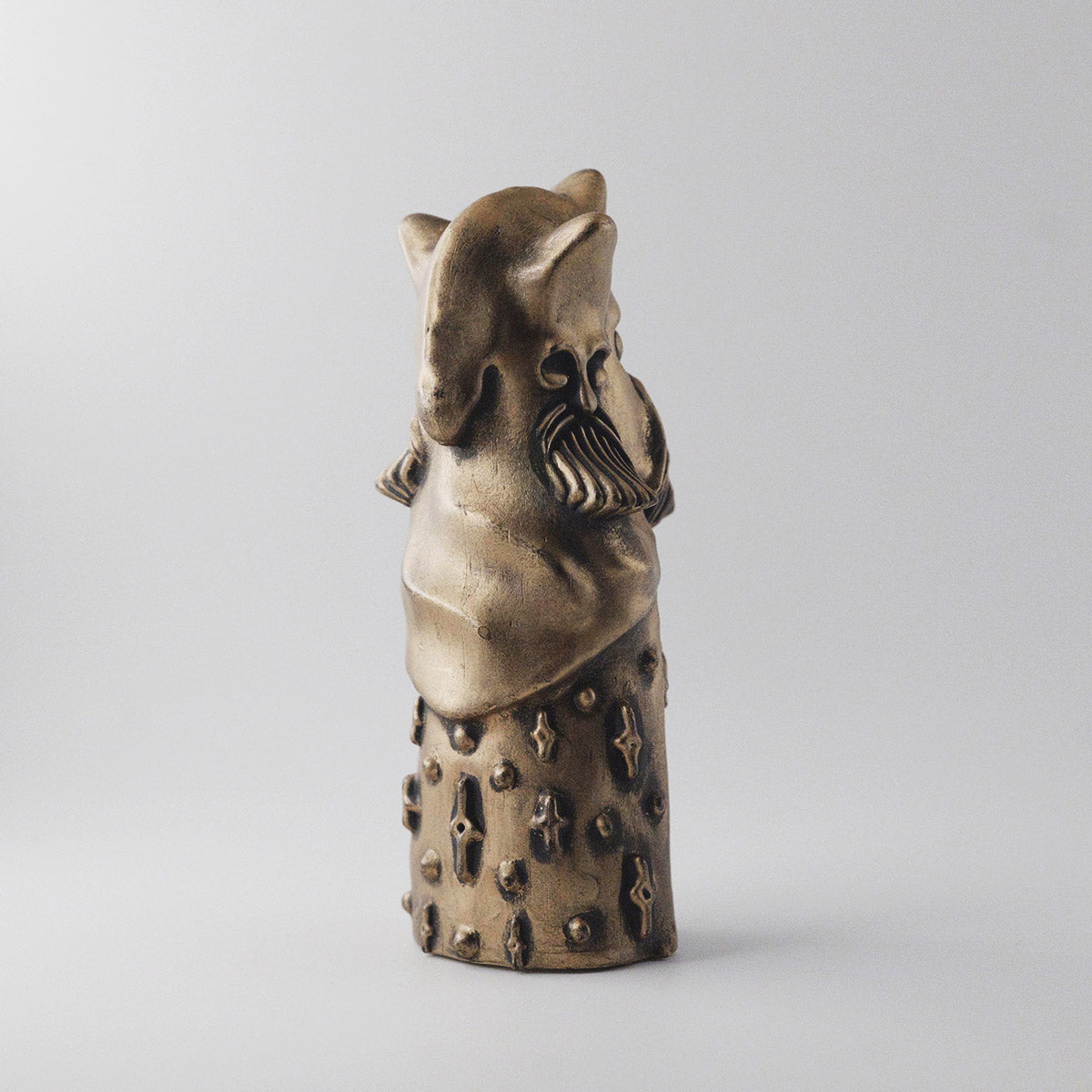 Mani Statue