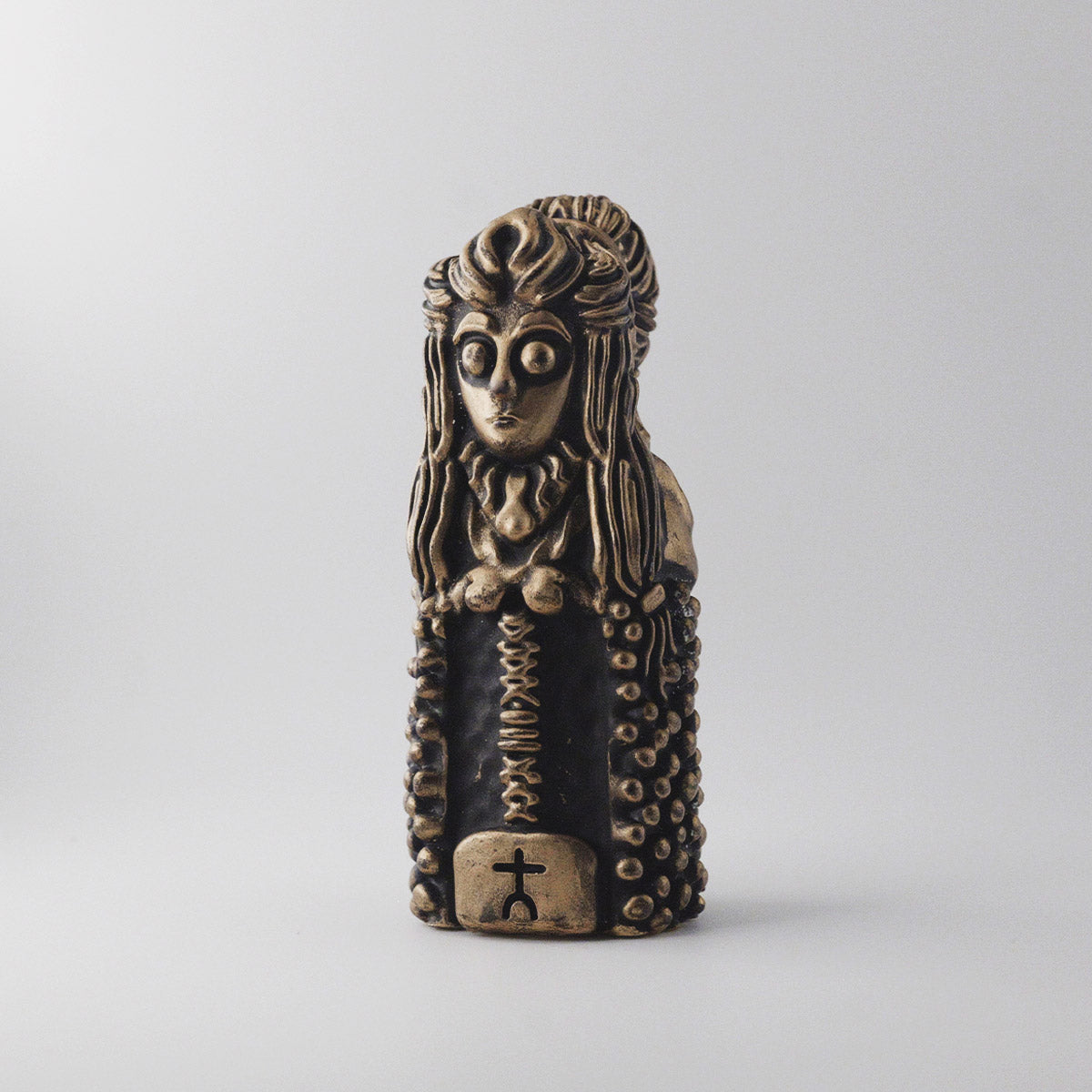 Thrud Statue