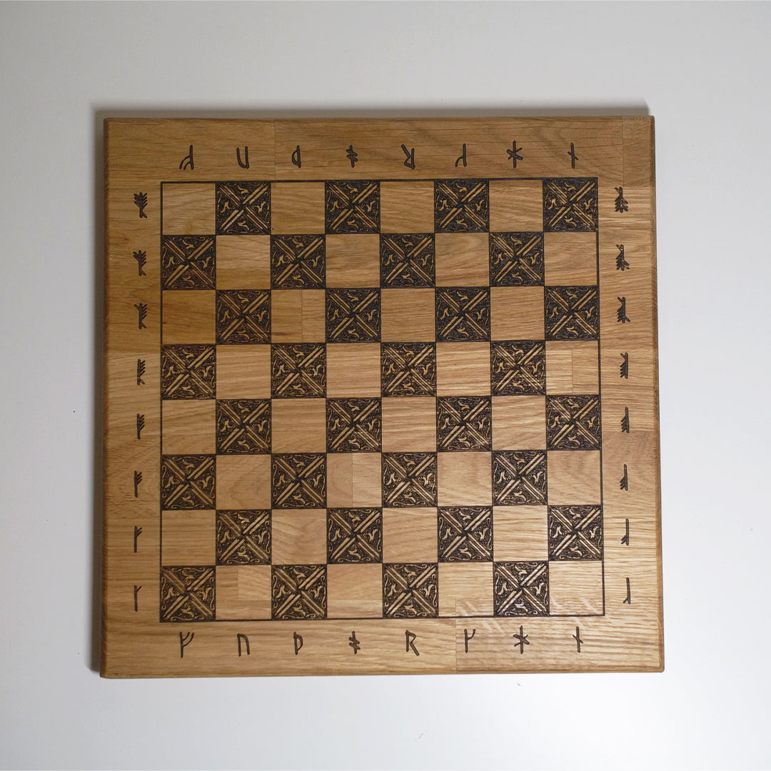 Oak Viking Chessboard