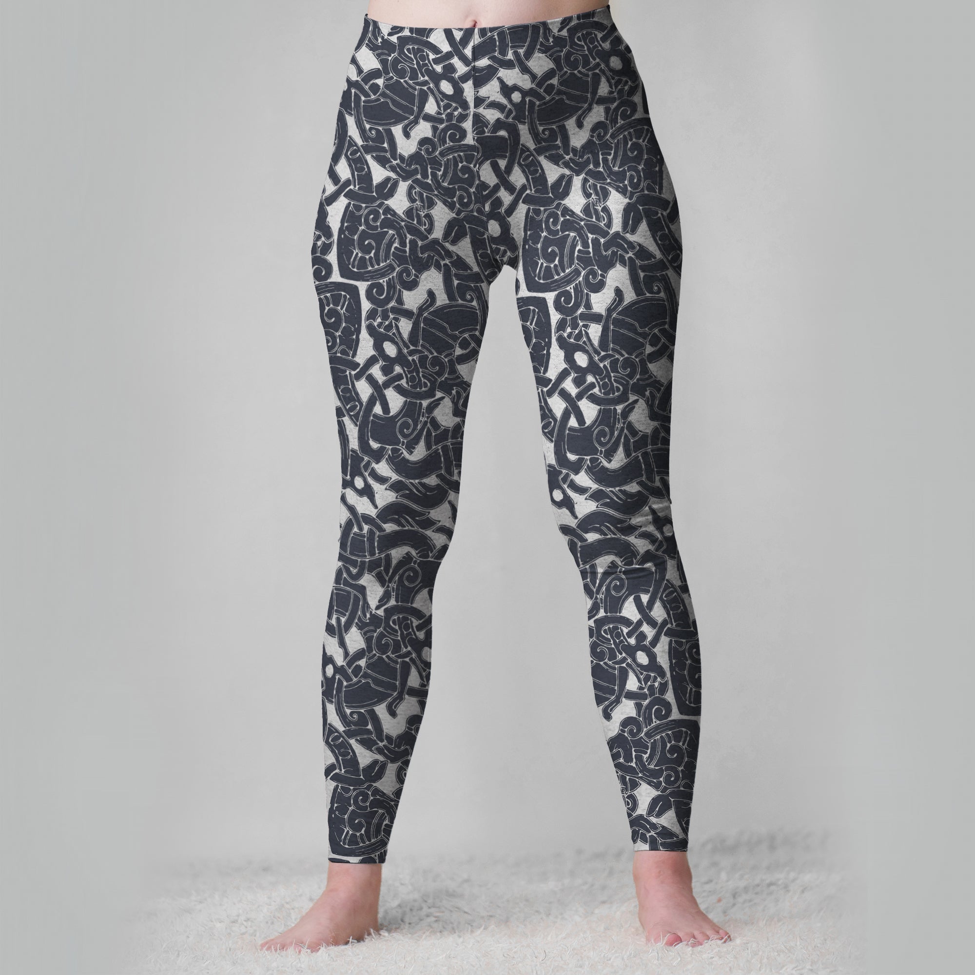 Jelling Wolf Pattern Leggings